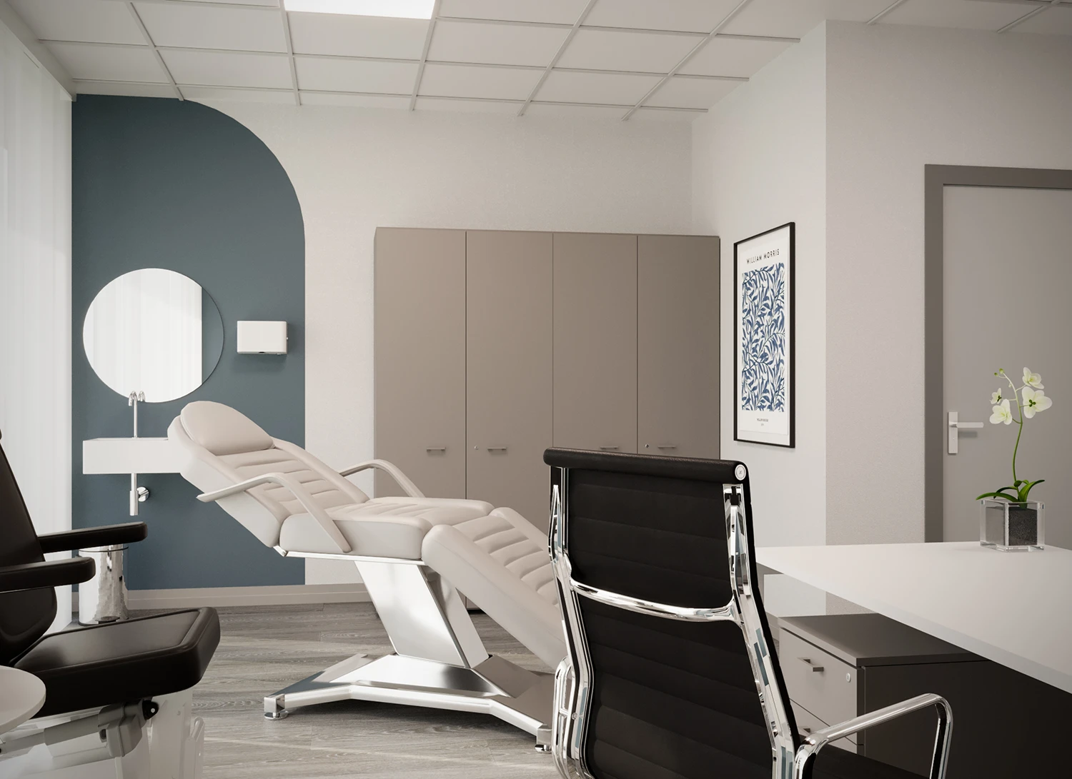 Ambulatorio con lettino, parete verde e mobile viola - Arredamento studio medico - Giallo Pastello Interior Design