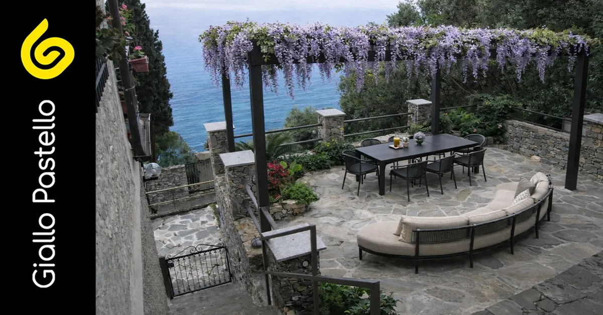 Arredare terrazzo appartamento: verde e natura - Giallo Pastello Interior Design