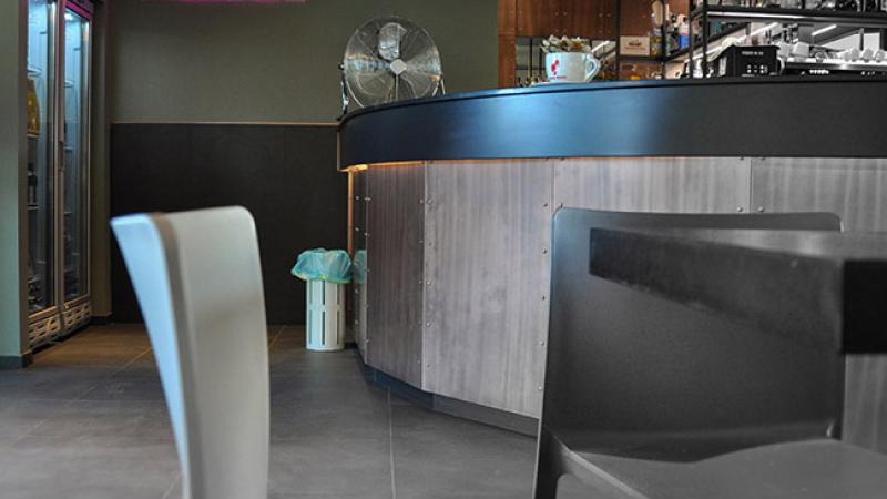 Ristrutturazione Bar: Café Noir - Giallo Pastello Interior Design Brescia