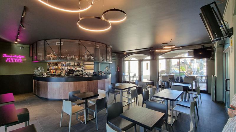 Ristrutturazione Bar: Café Noir - Giallo Pastello Interior Design Brescia