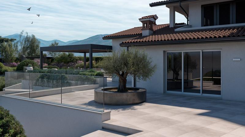 Arredo Outdoor Piscina con vista lago - Giallo Pastello Interior Design Brescia