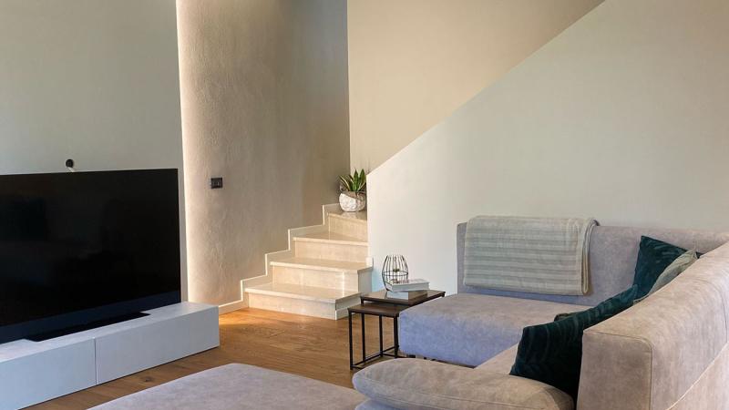 Casa su misura Veronica e Francesco: zona living - Giallo Pastello