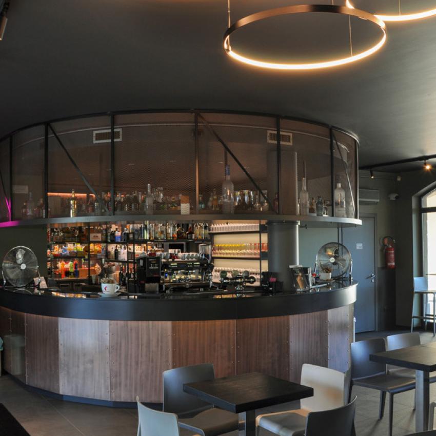 Ristrutturazione Bar: Café Noir
